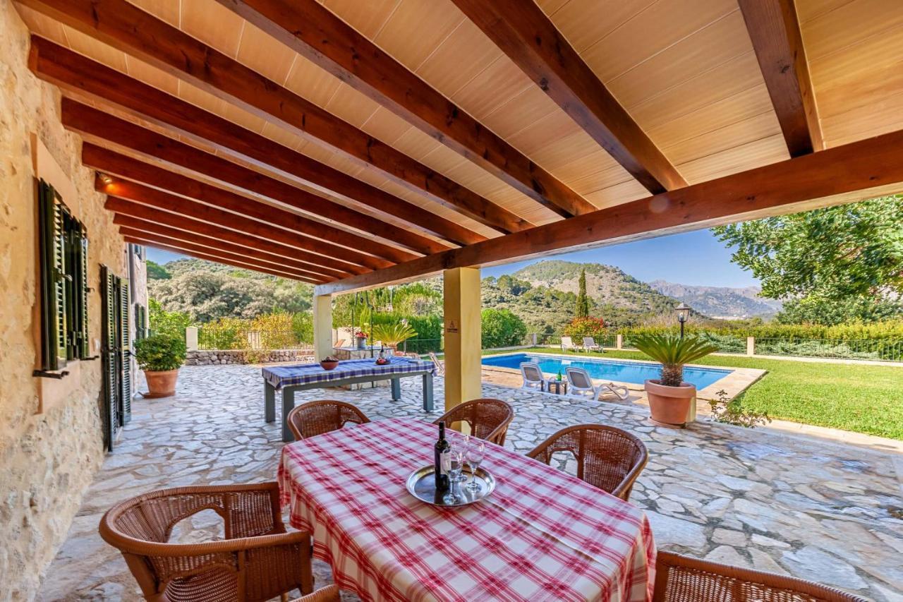 Villa Mala Garbo By Sealand Villas Pollenca Exterior photo